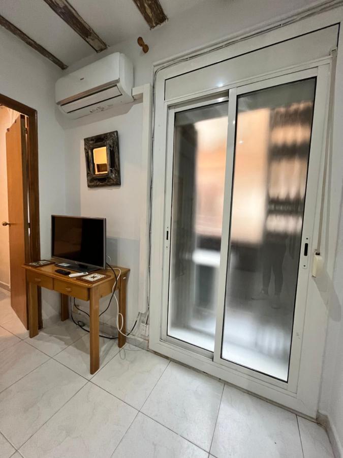 Bugo Luis Apartament Διαμέρισμα Βαρκελώνη Εξωτερικό φωτογραφία