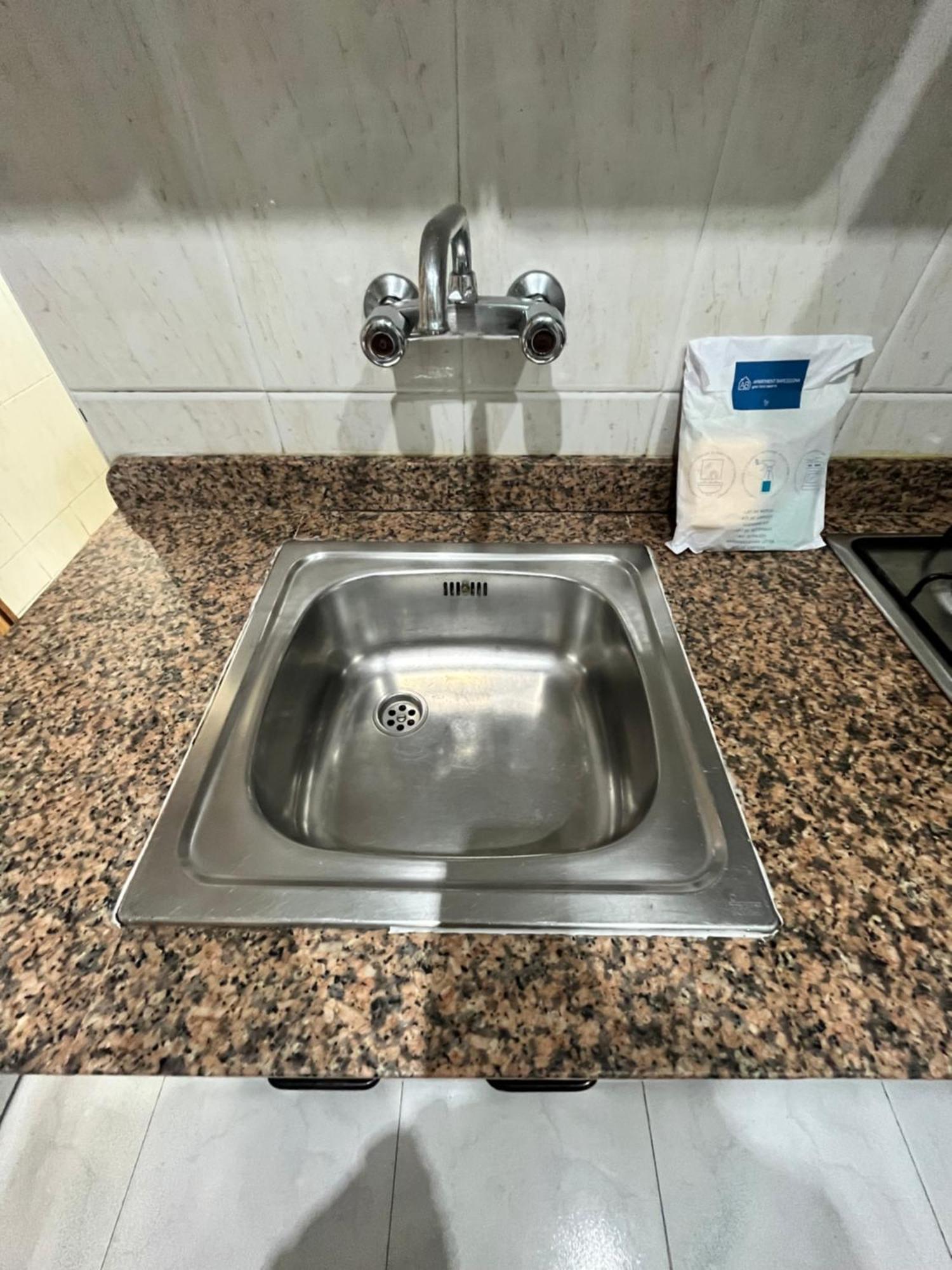 Bugo Luis Apartament Διαμέρισμα Βαρκελώνη Εξωτερικό φωτογραφία